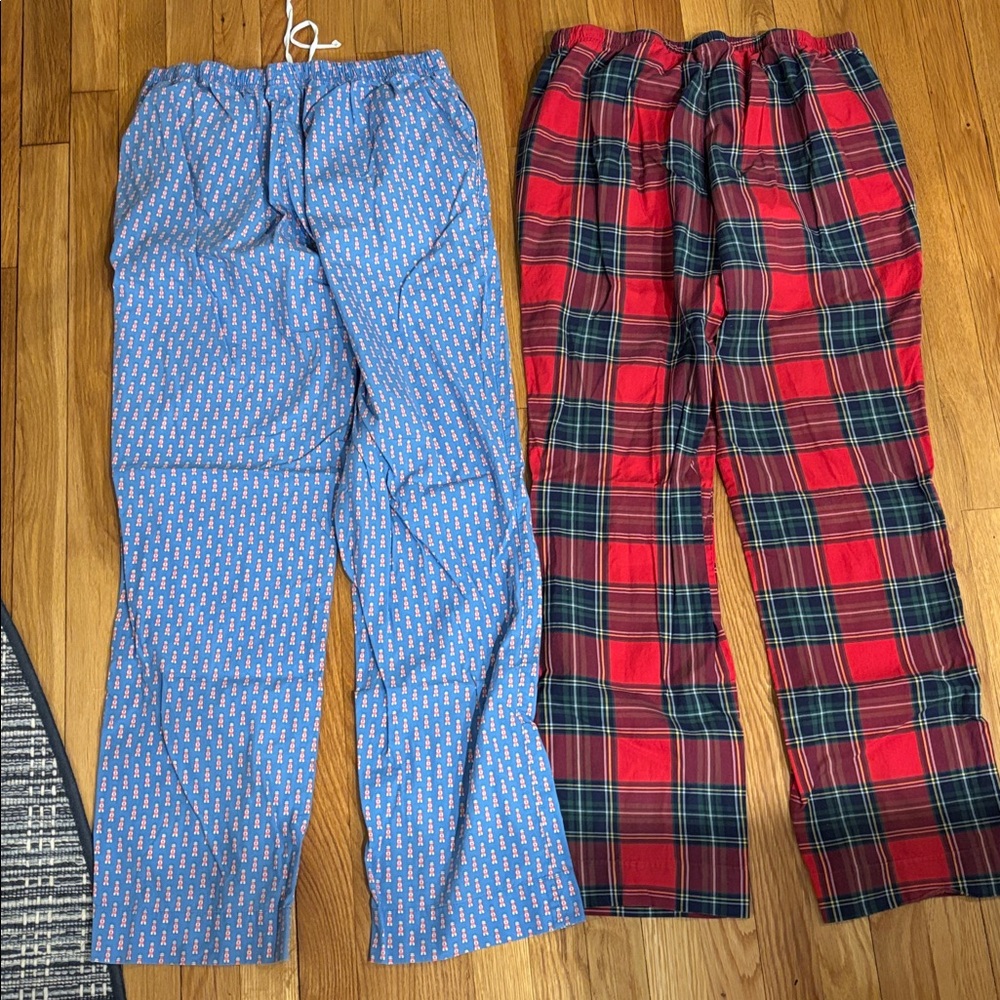 Lot of 2 men’s medium vineyard vines PJ bottoms